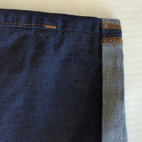 Old Navy Semi-Fitted Stretch Extensible Cuff Jean Shorts 2R Blue - Picture 10 of 16